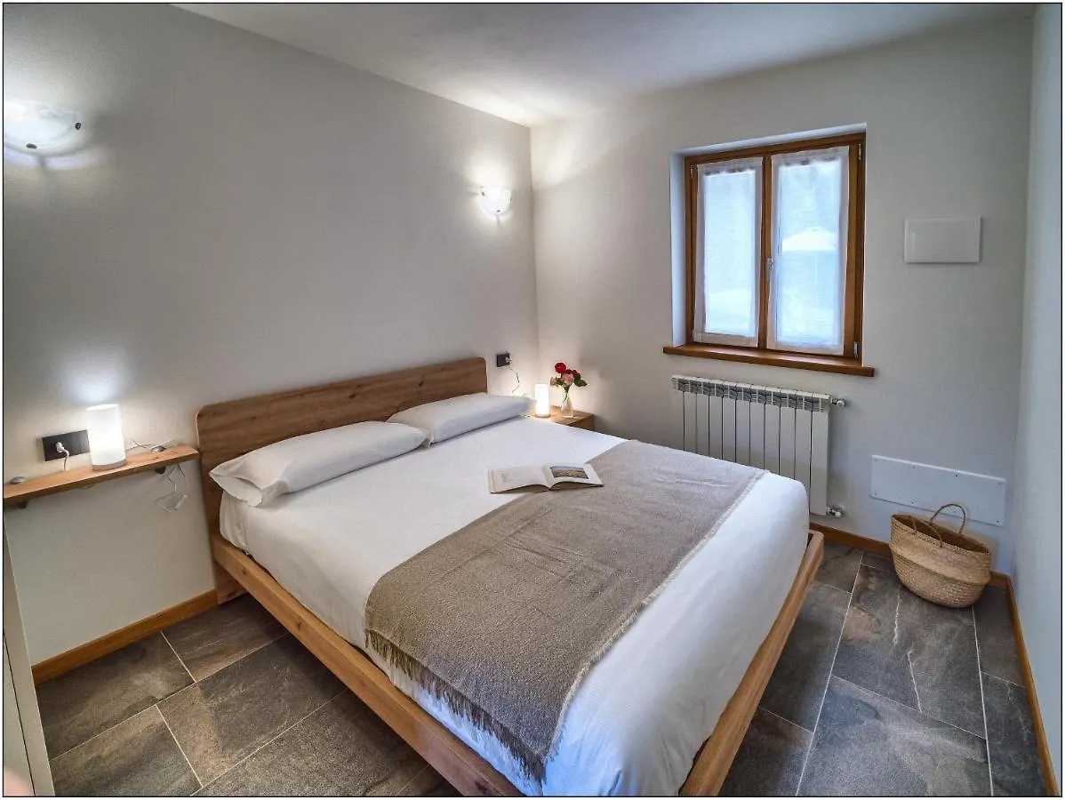 فندق مبيت وإفطار كوليكو Foresteria Lombarda San Rocco إيطاليا